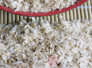 多吃谷物纤维降低心脏病风险，棉花种植与健康饮食的关联